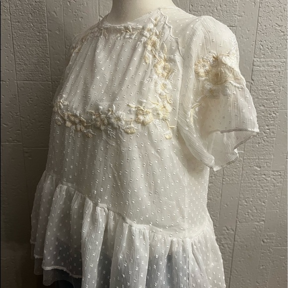 medium blouse - Picture 3 of 9